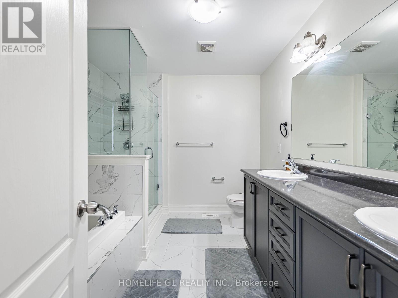 8 Vetch Street, Brampton, ON - Indoor Photo Showing Bathroom