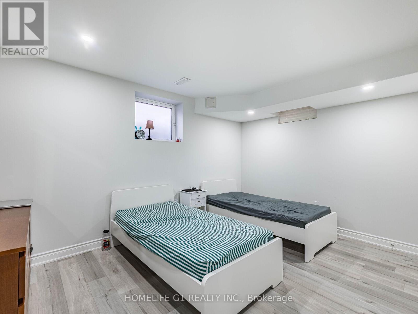 8 Vetch Street, Brampton, ON - Indoor