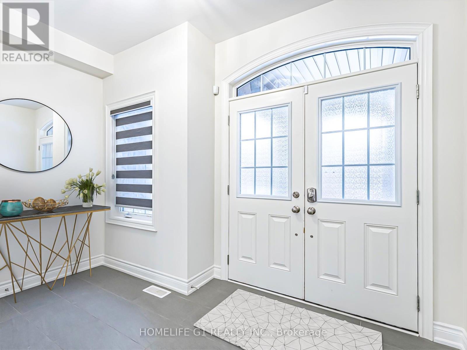 8 Vetch Street, Brampton, ON - Indoor Photo Showing Other Room