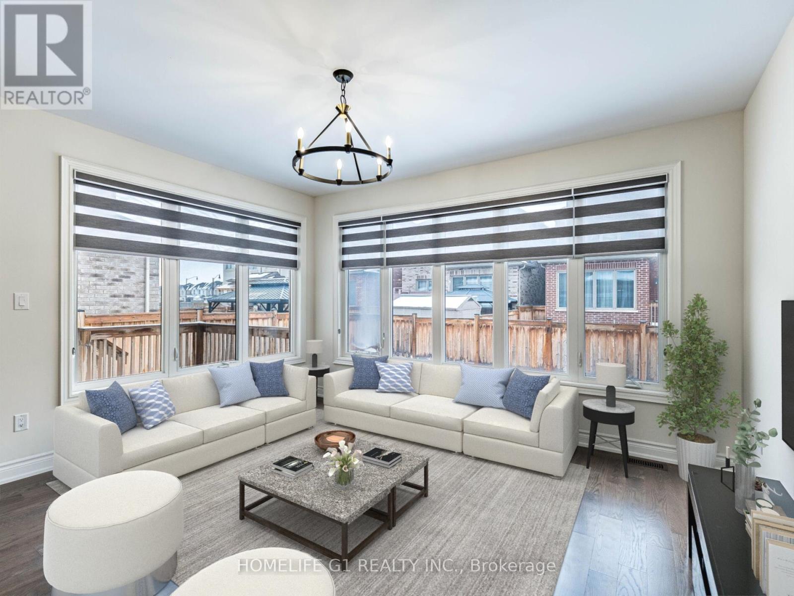 8 Vetch Street, Brampton, ON - Indoor Photo Showing Living Room