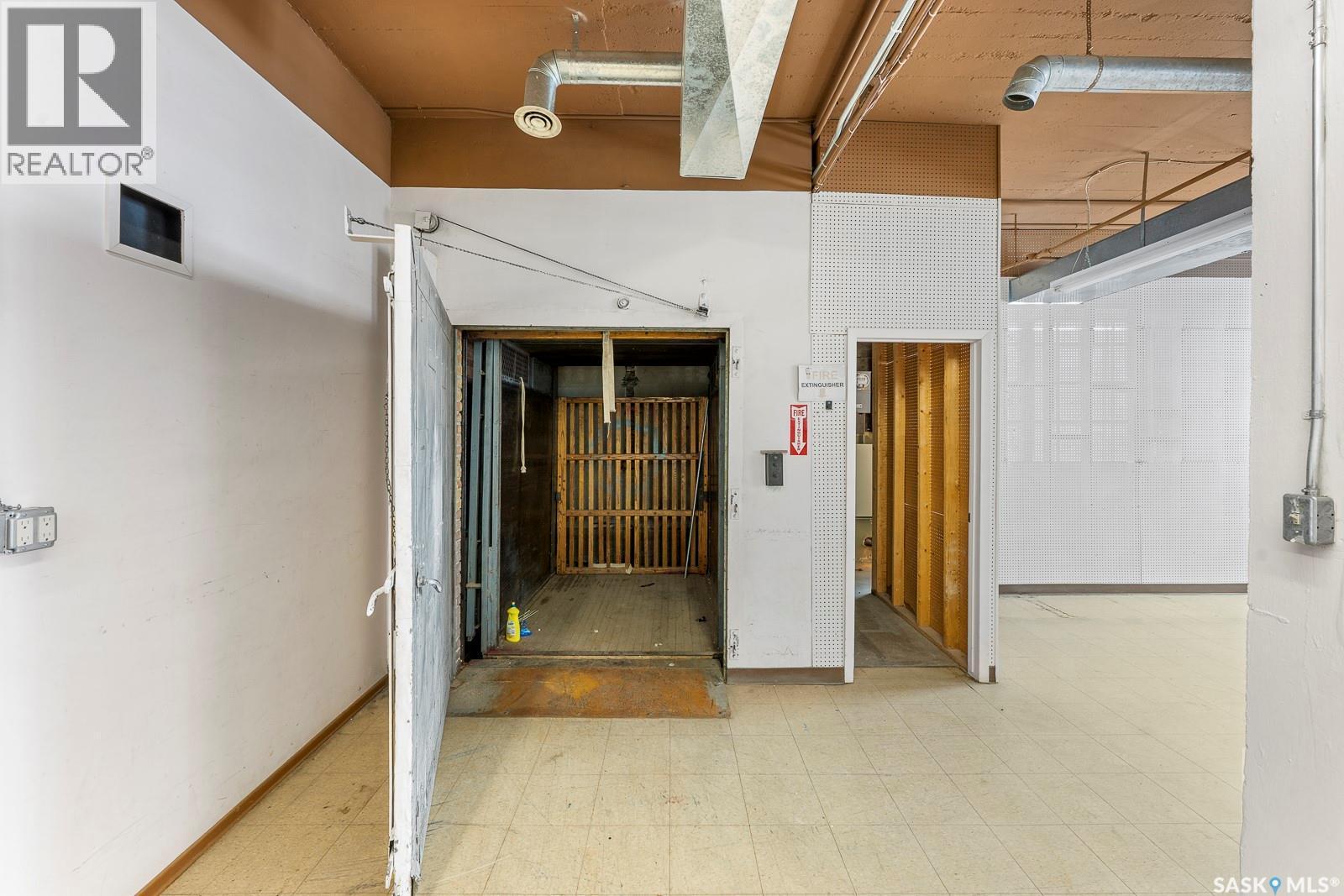 2002 Dewdney Avenue, Regina, SK