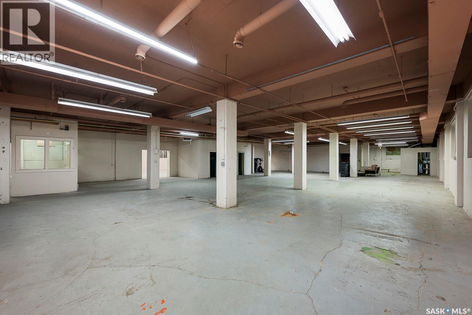 2002 Dewdney Avenue, Regina, SK