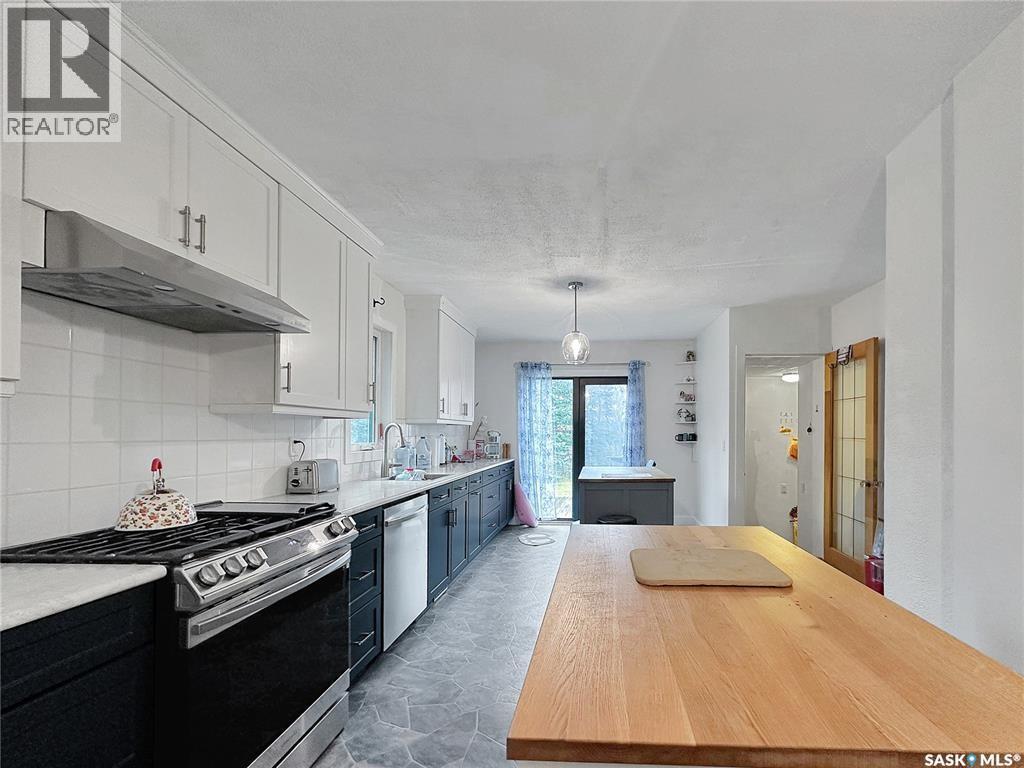 Marlas Place, Fertile Belt Rm No. 183, SK - Indoor Photo Showing Kitchen With Stainless Steel Kitchen