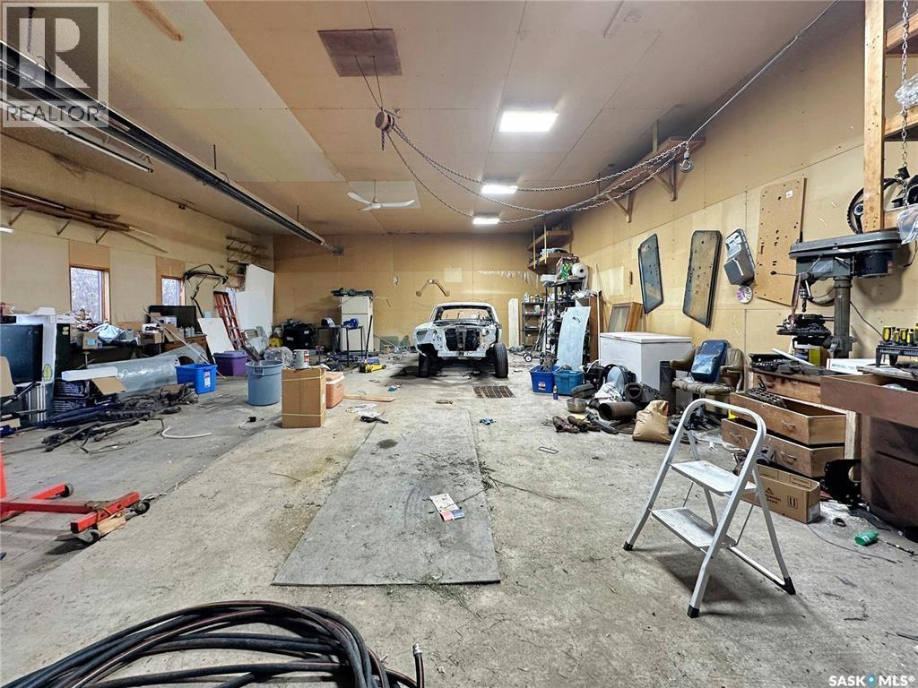 Marlas Place, Fertile Belt Rm No. 183, SK - Indoor Photo Showing Garage