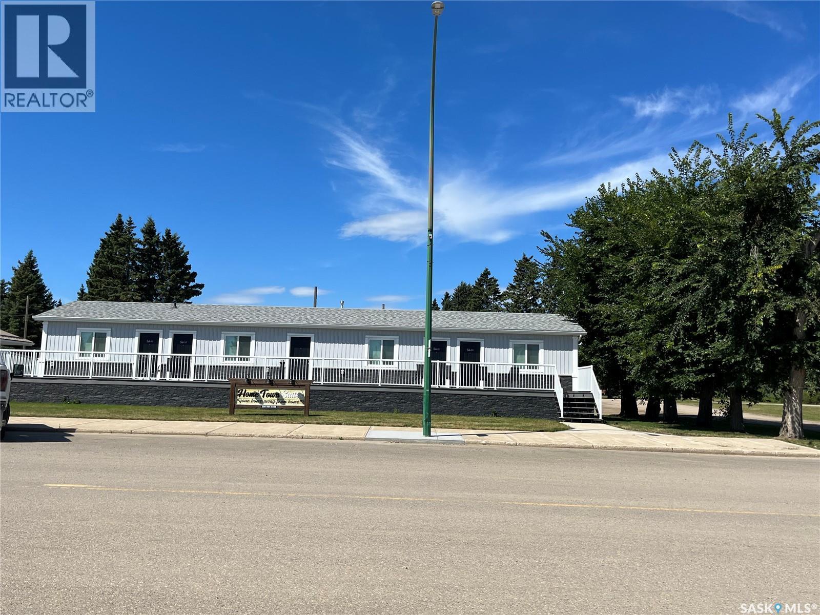 31 And 11 Main Street, Leoville, SK
