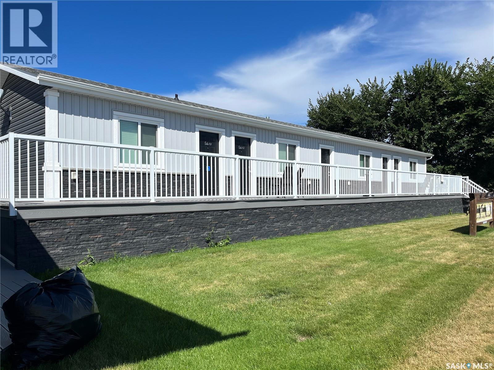 31 And 11 Main Street, Leoville, SK