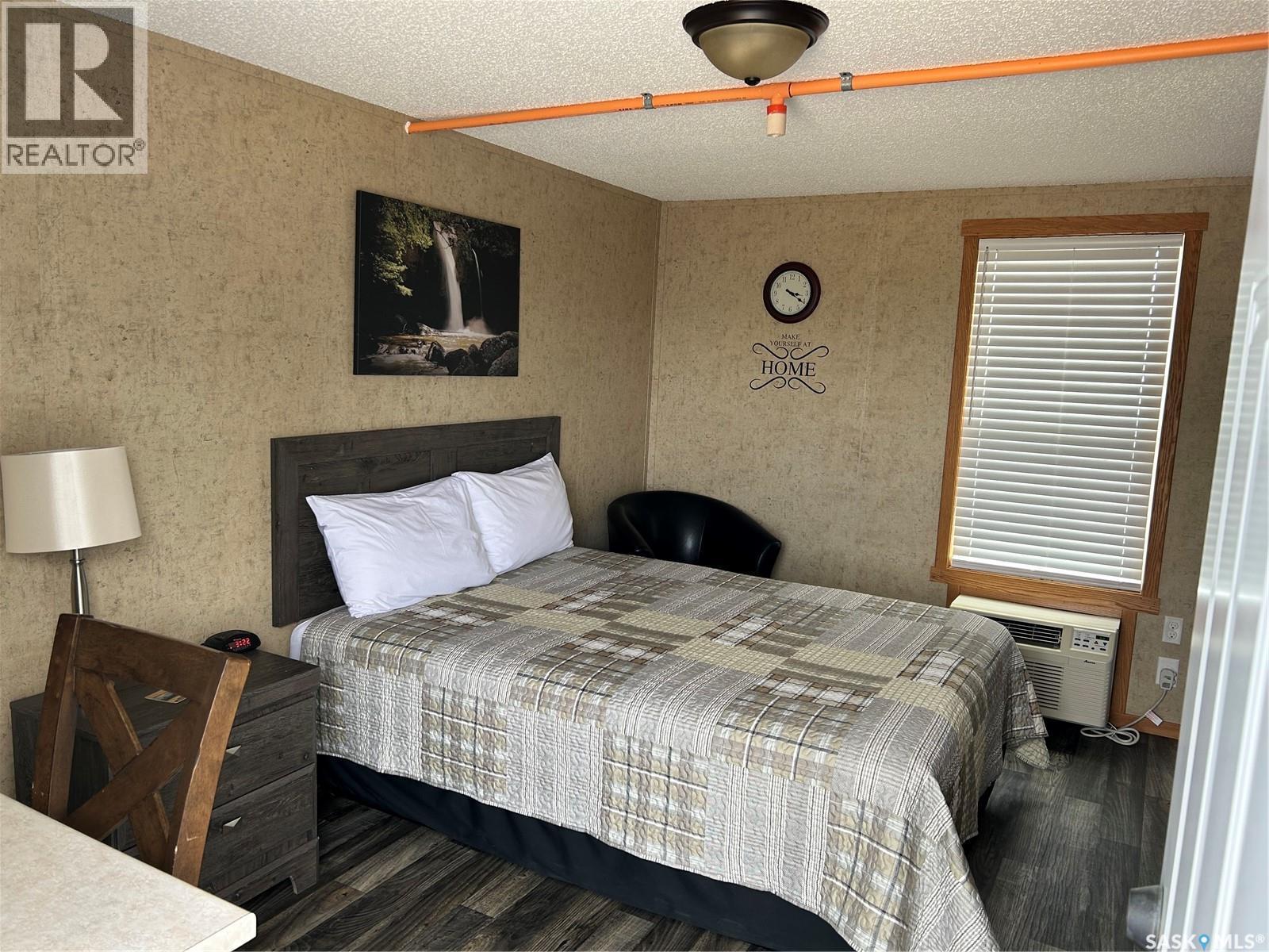 31 And 11 Main Street, Leoville, SK