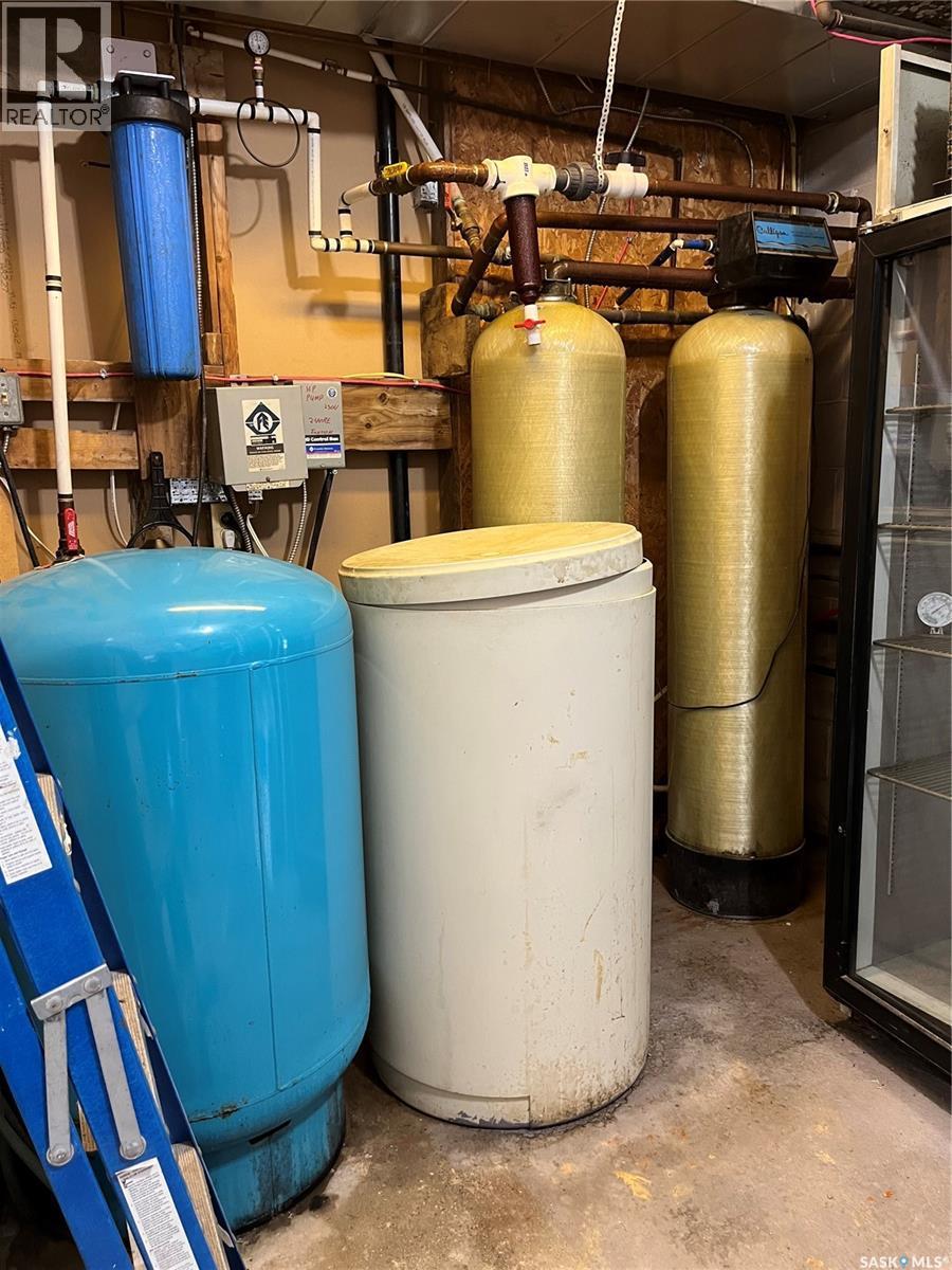 31 And 11 Main Street, Leoville, SK