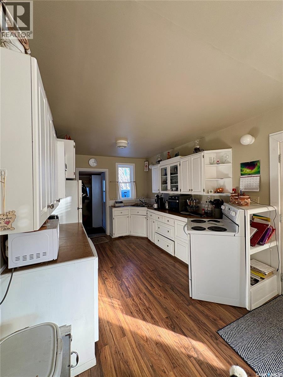 205 Pederson Avenue, Big River, SK - Indoor Photo Showing Kitchen