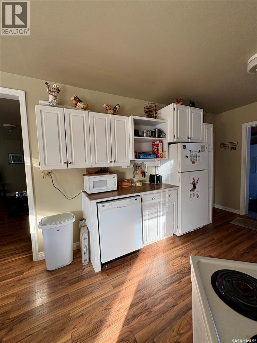 205 Pederson Avenue, Big River, SK - Indoor Photo Showing Kitchen