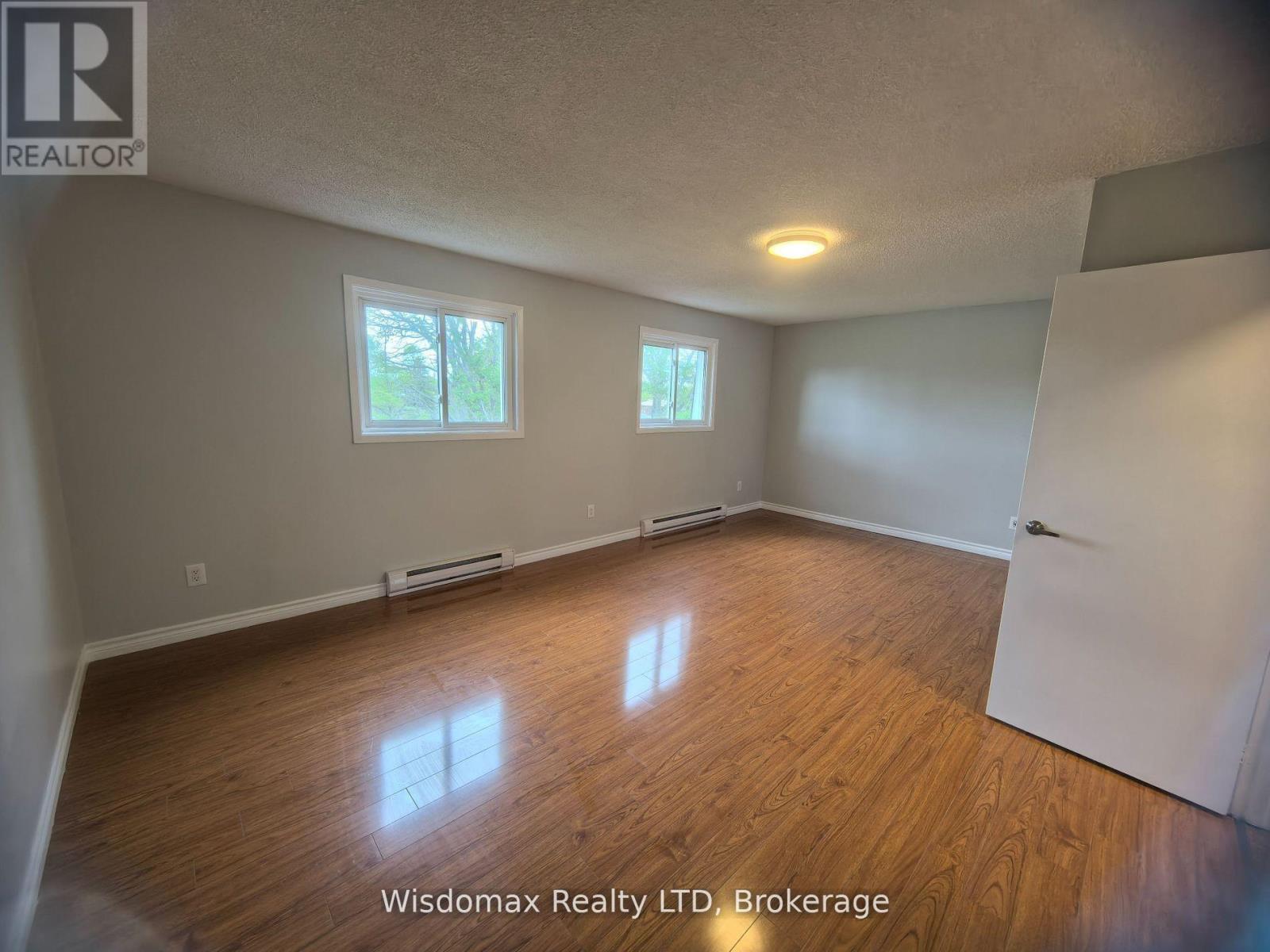 Hs47 - 3100 Kingston Road, Toronto (Cliffcrest), ON - Indoor Photo Showing Other Room