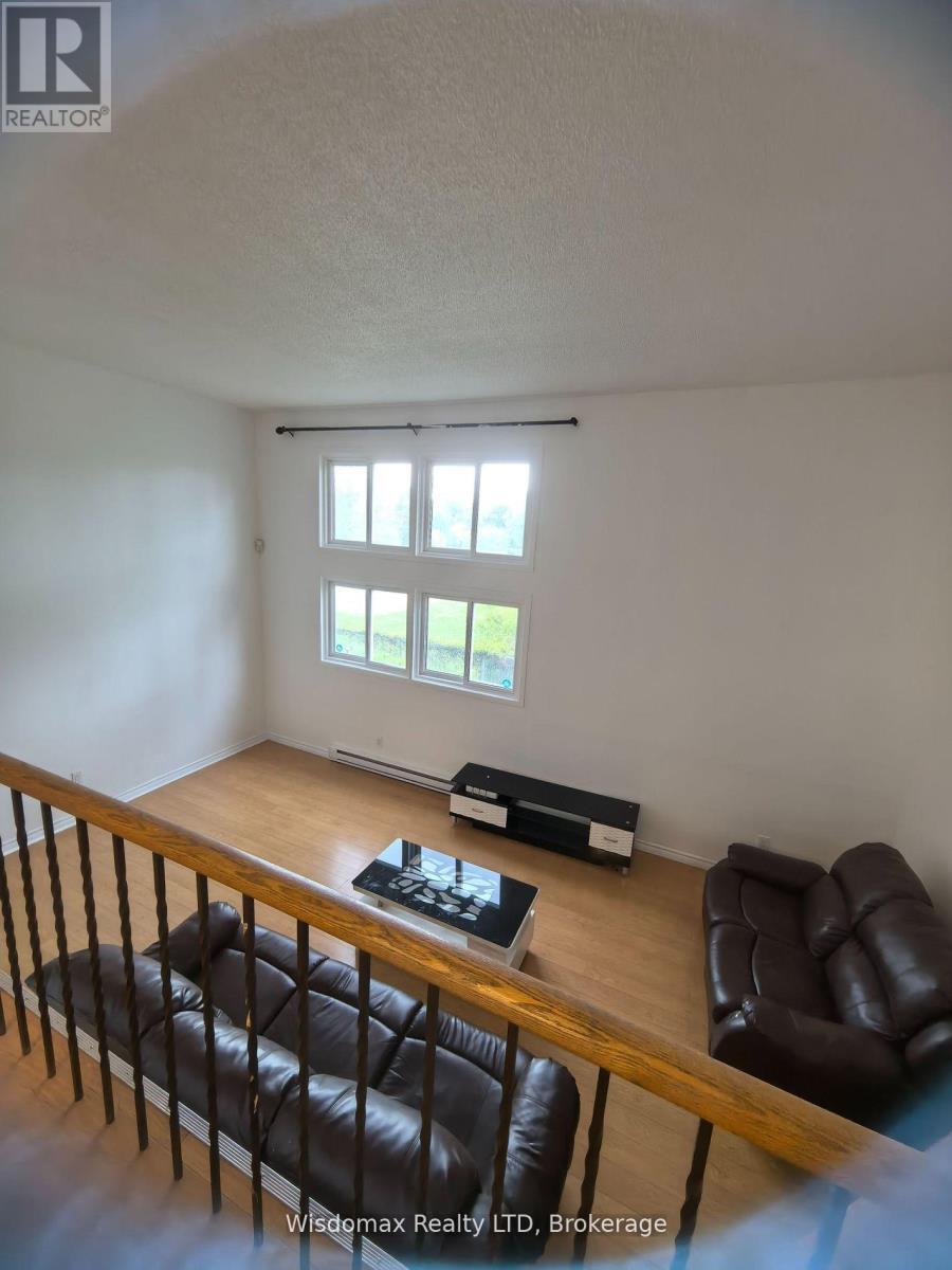 Hs47 - 3100 Kingston Road, Toronto (Cliffcrest), ON - Indoor