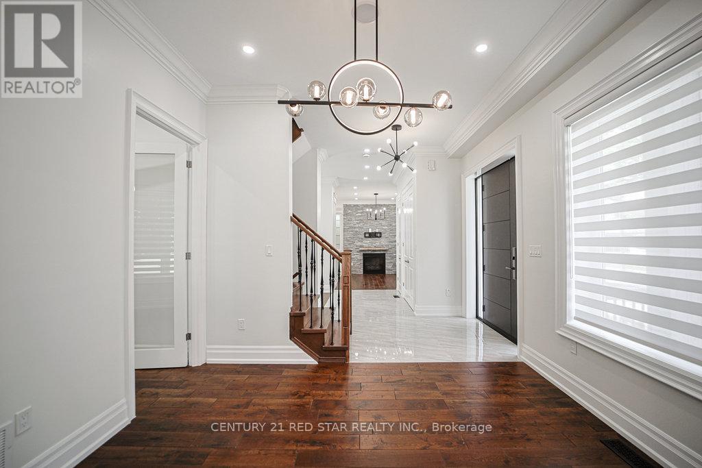 164 Elmhurst Drive, Toronto, ON - Indoor Photo Showing Other Room