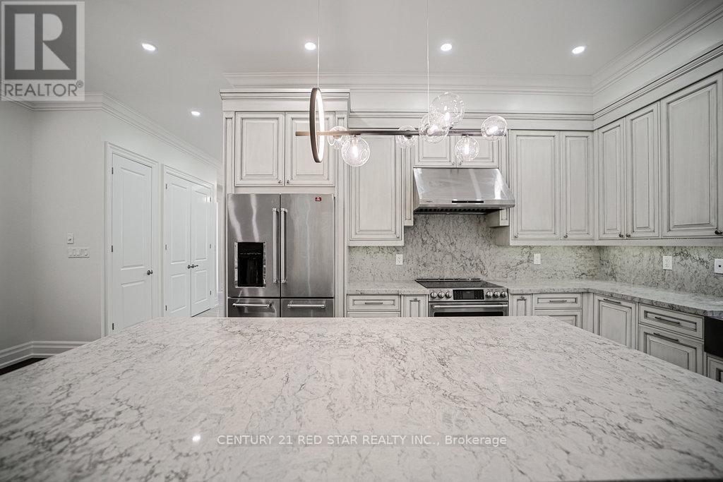 164 Elmhurst Drive, Toronto, ON - Indoor Photo Showing Kitchen With Upgraded Kitchen