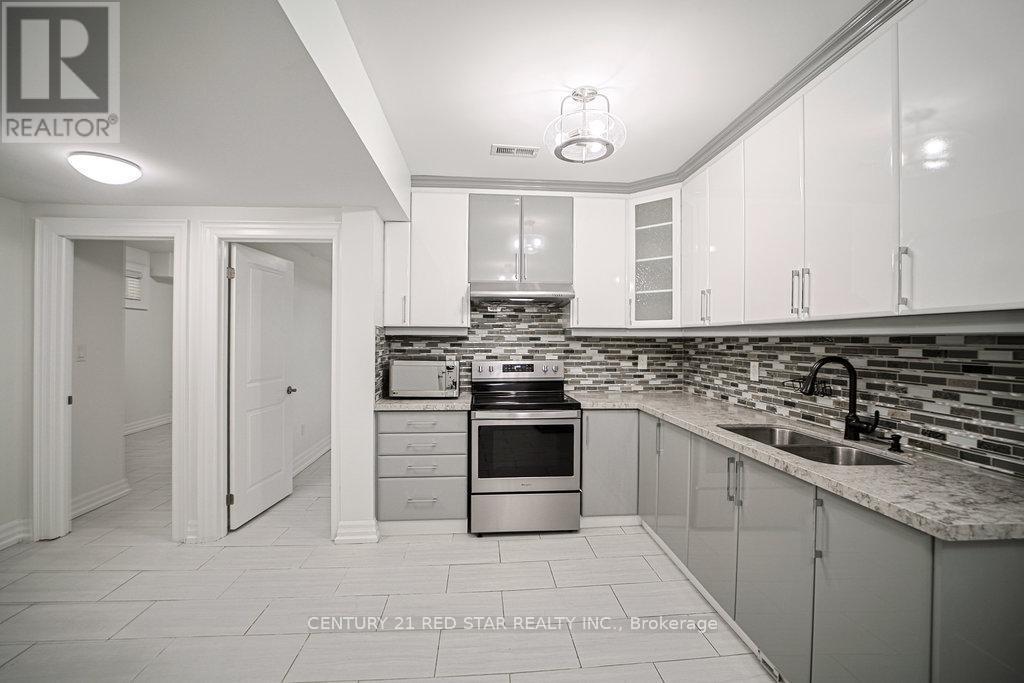 164 Elmhurst Drive, Toronto, ON - Indoor Photo Showing Kitchen With Double Sink With Upgraded Kitchen