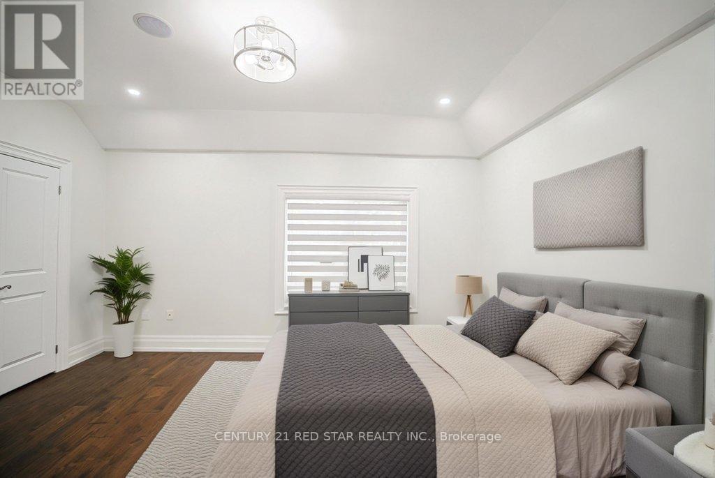 164 Elmhurst Drive, Toronto, ON - Indoor Photo Showing Bedroom