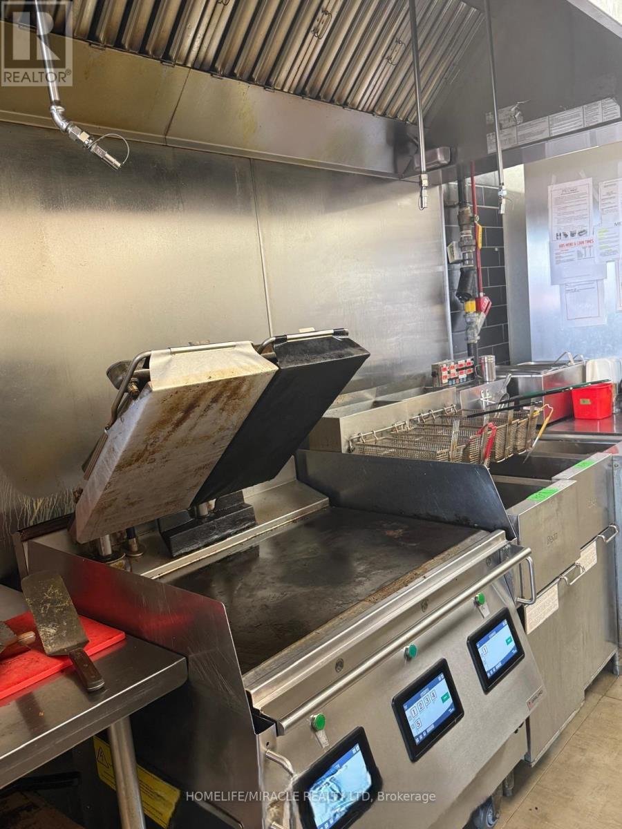 4 - 101 James Snow Parkway N, Milton, ON