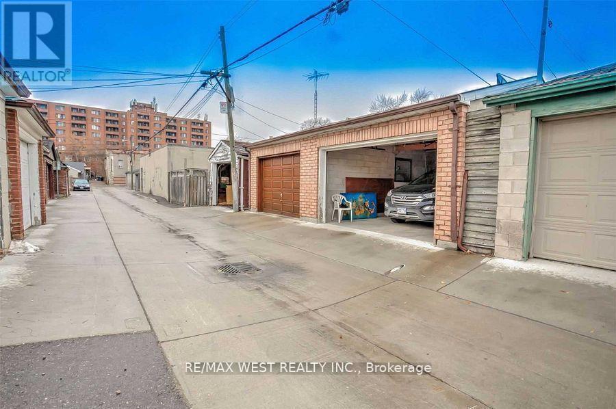 472 Symington Avenue, Toronto, ON - Outdoor