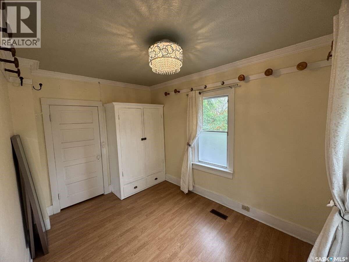 114 3Rd Avenue, Climax, SK - Indoor Photo Showing Other Room