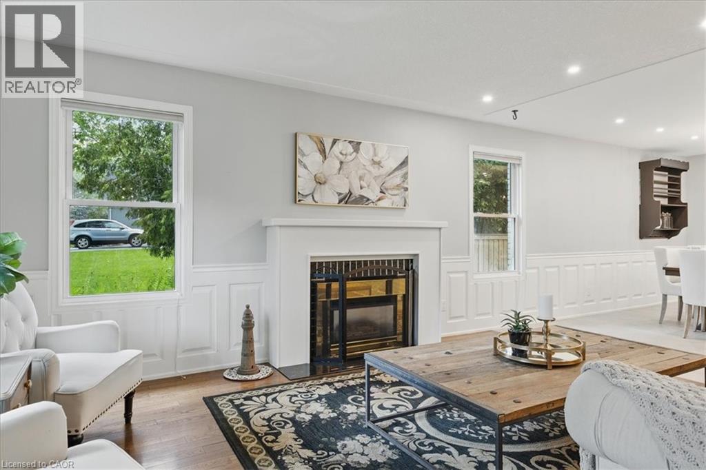 348 Old Stone Road, Waterloo, ON - Indoor Photo Showing Living Room With Fireplace