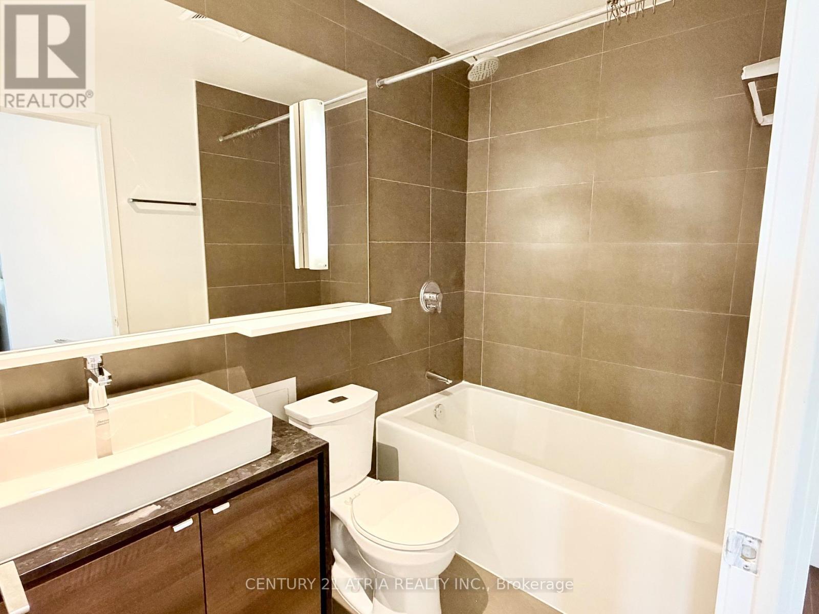 2703 - 121 Mcmahon Drive, Toronto, ON - Indoor Photo Showing Bathroom