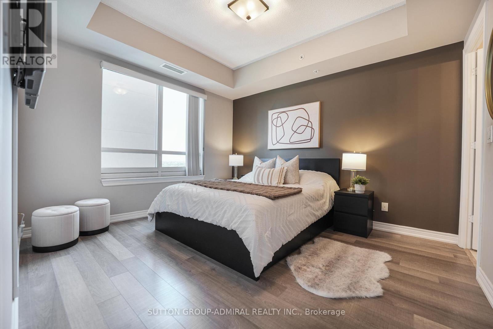 1016 - 9255 Jane Street, Vaughan, ON - Indoor Photo Showing Bedroom