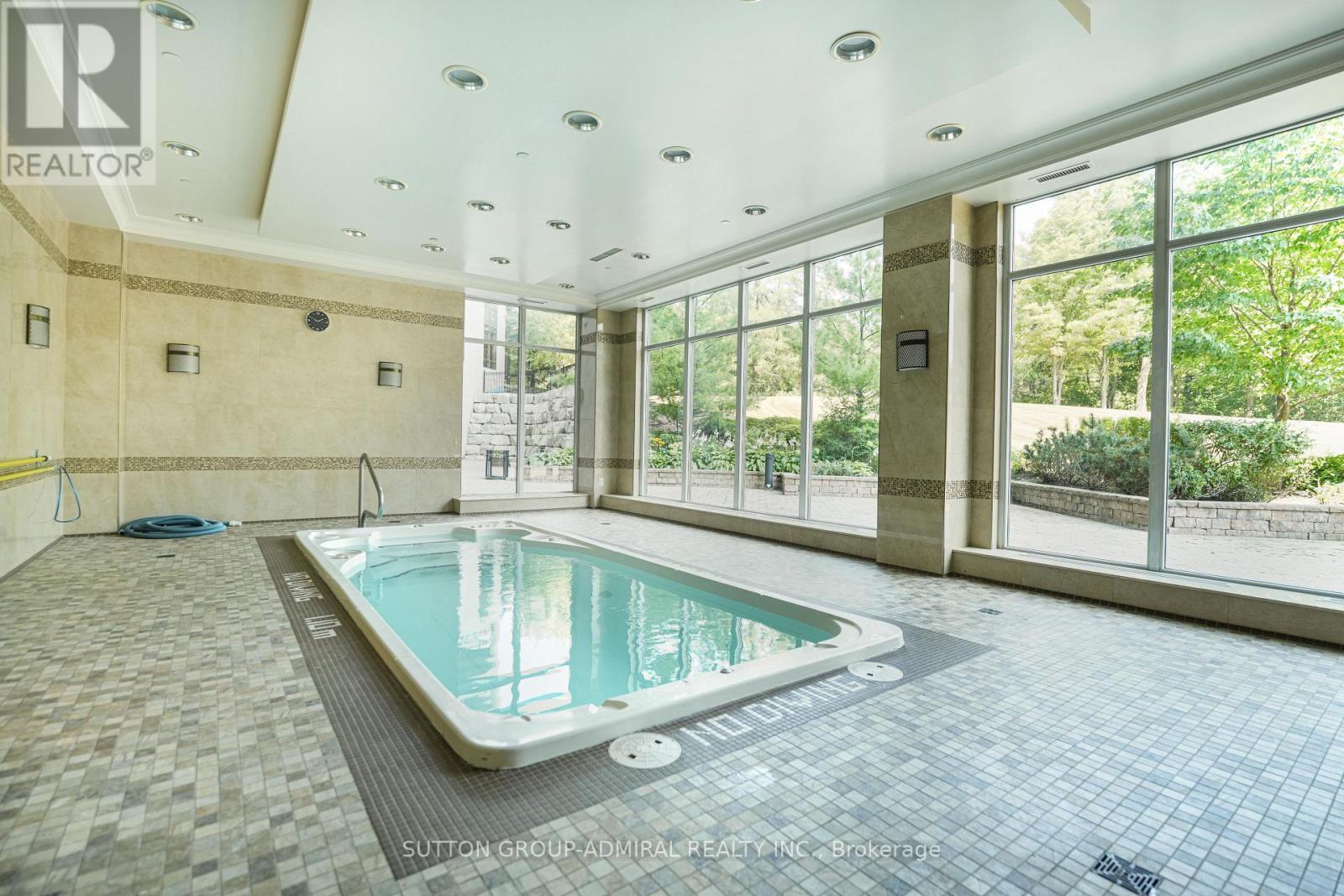 1016 - 9255 Jane Street, Vaughan, ON - Indoor Photo Showing Other Room With In Ground Pool