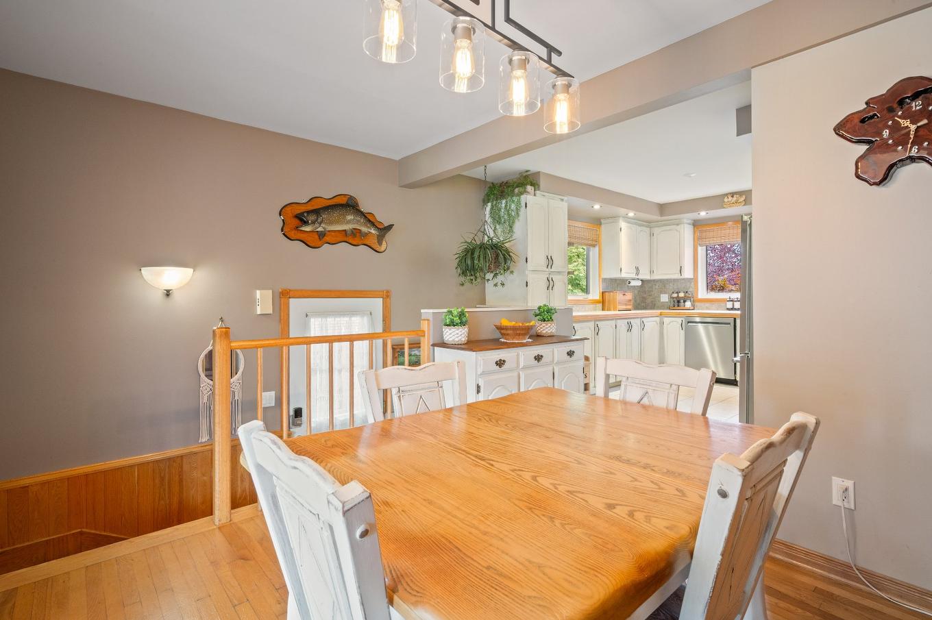 Salle à manger - 380 Rue Éveline, Laval (Fabreville), QC - Indoor Photo Showing Dining Room