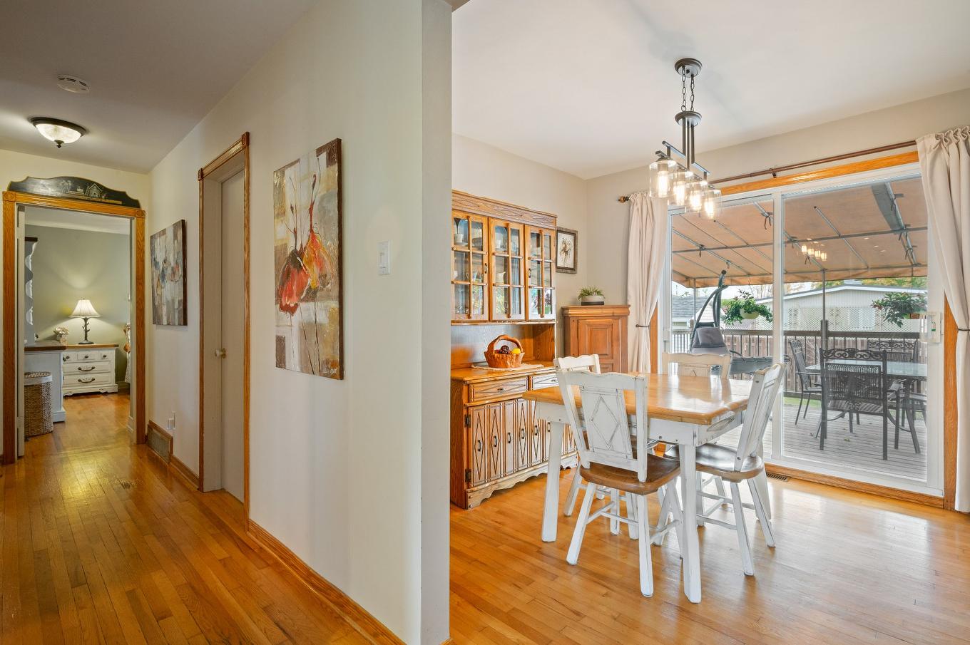 Corridor - 380 Rue Éveline, Laval (Fabreville), QC - Indoor Photo Showing Other Room