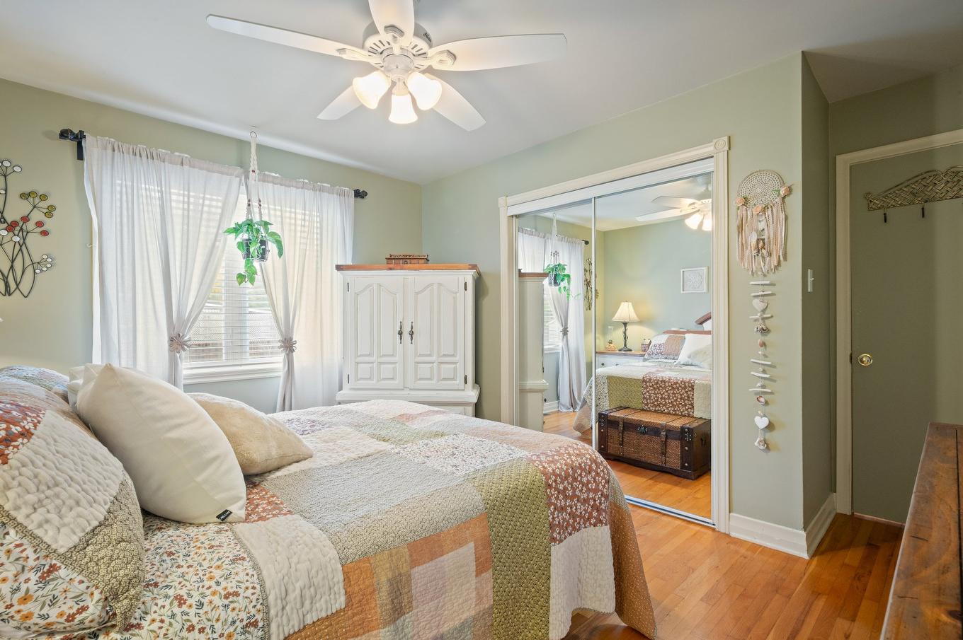 Chambre à coucher principale - 380 Rue Éveline, Laval (Fabreville), QC - Indoor Photo Showing Bedroom