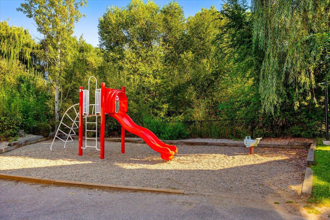 104-1355 Findlay Road, Kelowna, BC - Outdoor