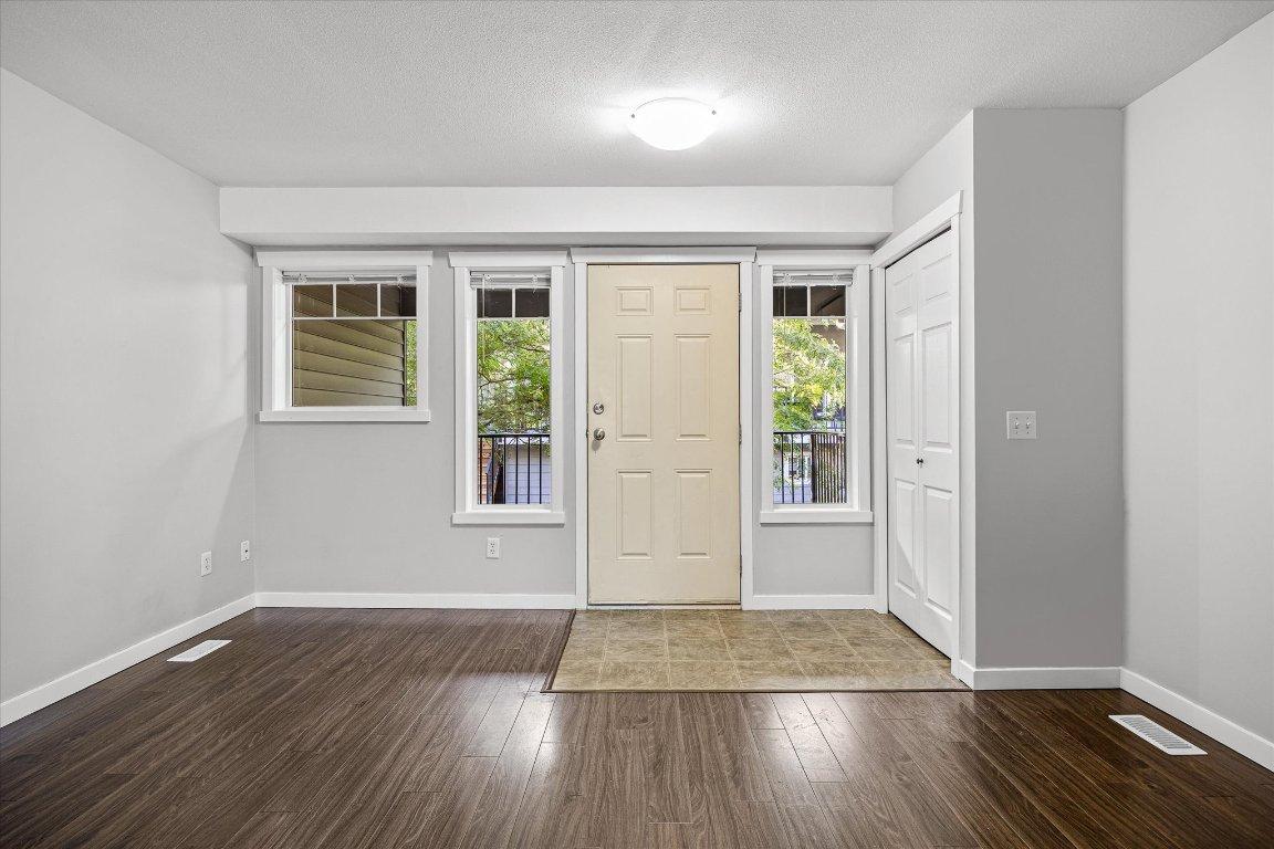 104-1355 Findlay Road, Kelowna, BC - Indoor Photo Showing Other Room