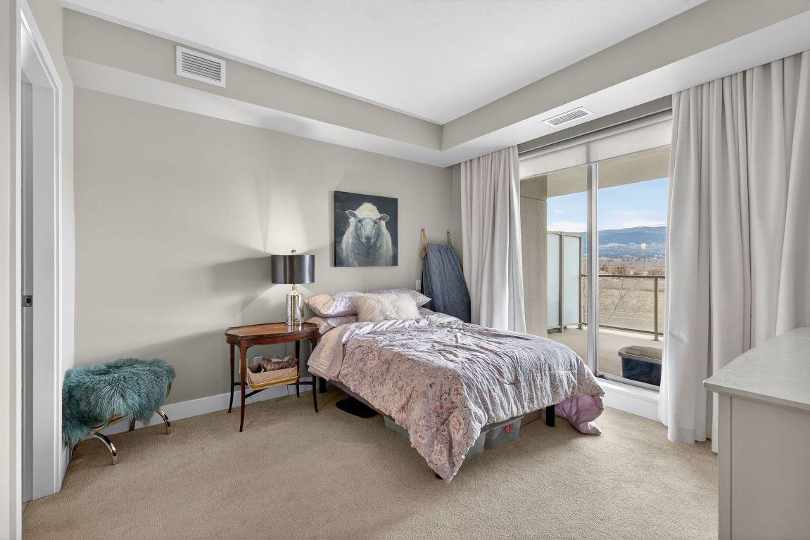 403-2040 Springfield Road, Kelowna, BC - Indoor Photo Showing Bedroom