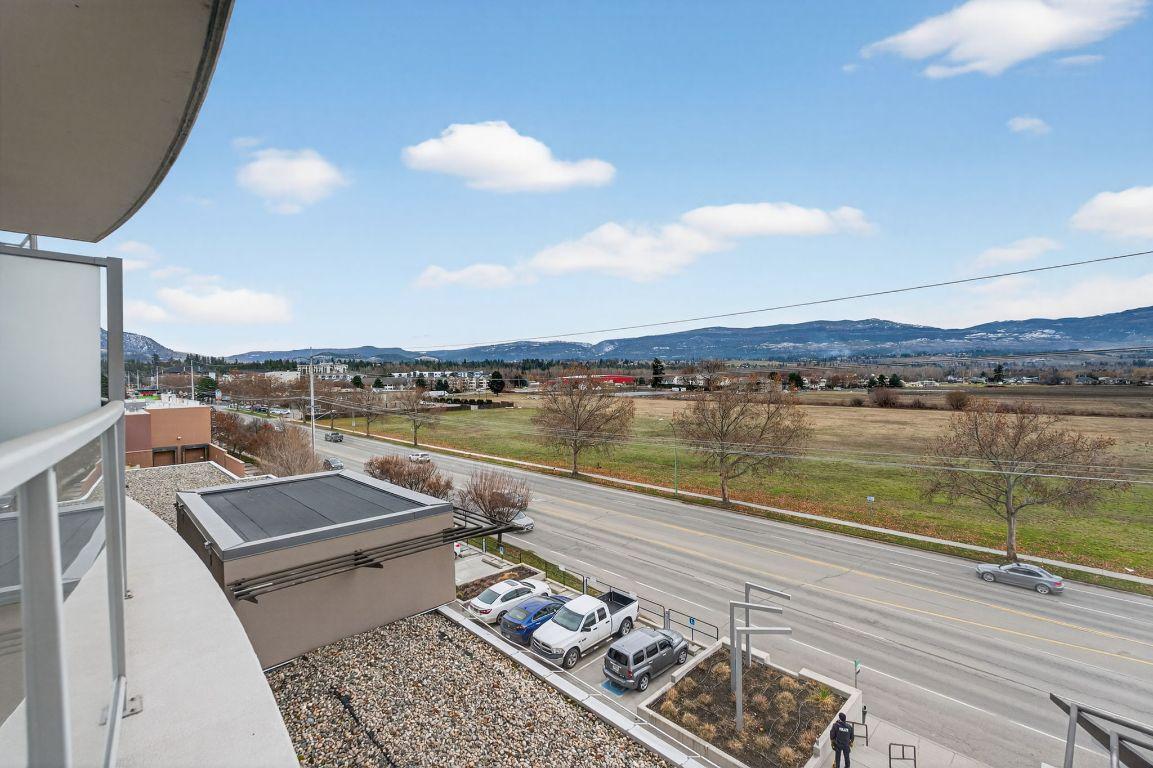 403-2040 Springfield Road, Kelowna, BC - Outdoor With View