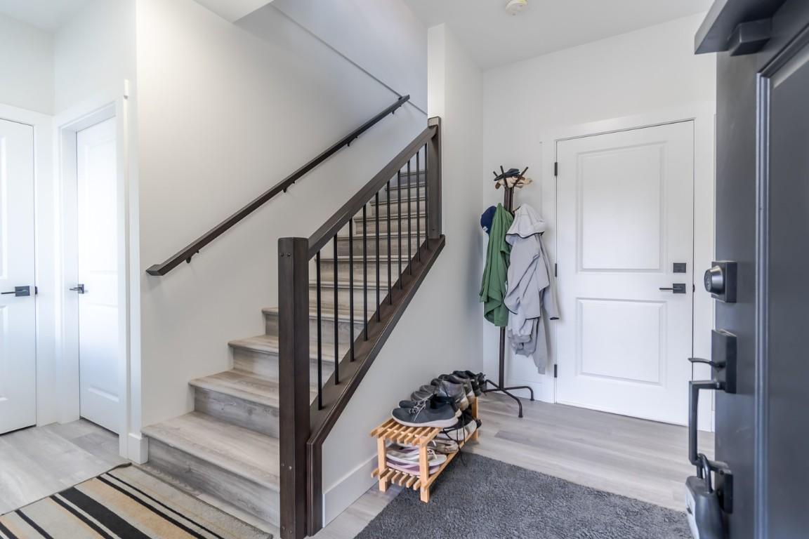 180 Hollywood Crescent, Lillooet, BC - Indoor Photo Showing Other Room