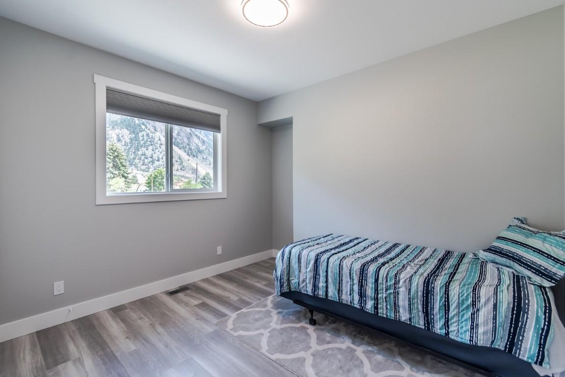180 Hollywood Crescent, Lillooet, BC - Indoor Photo Showing Bedroom