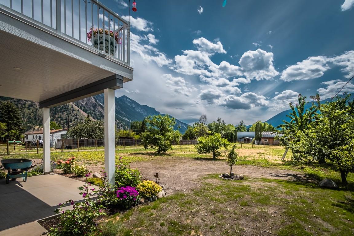 180 Hollywood Crescent, Lillooet, BC - Outdoor With View
