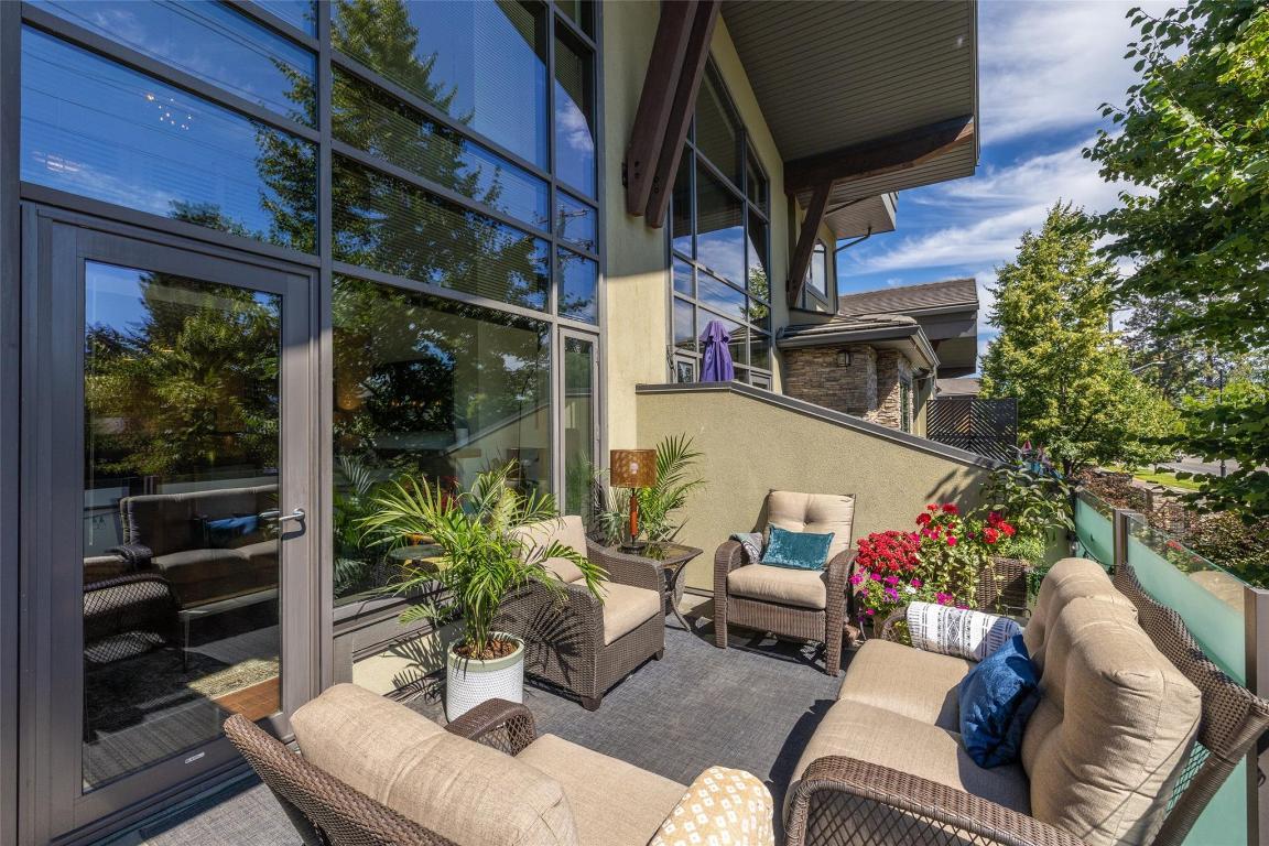 205-600 Sarsons Road, Kelowna, BC - Outdoor With Exterior