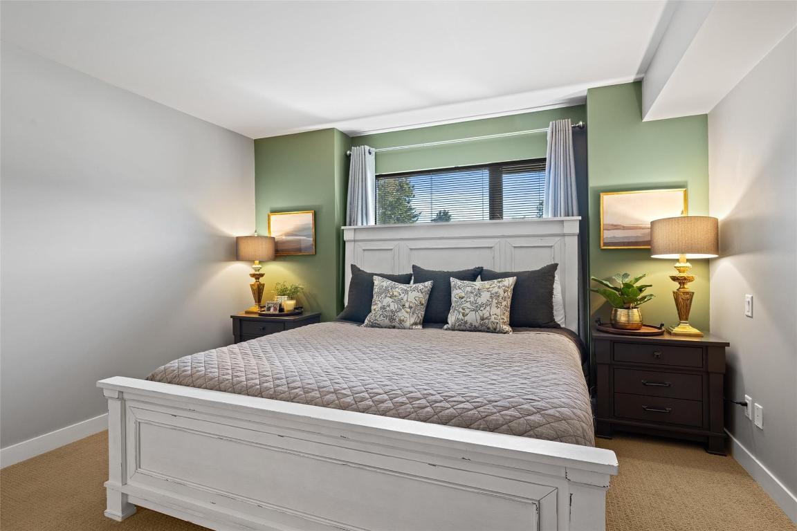 205-600 Sarsons Road, Kelowna, BC - Indoor Photo Showing Bedroom