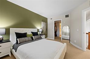 205-600 Sarsons Road, Kelowna, BC - Indoor Photo Showing Bedroom