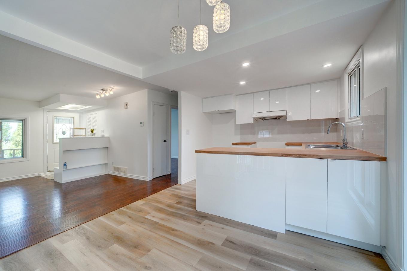 Cuisine - 6015 Av. Baffin, Brossard, QC - Indoor Photo Showing Kitchen
