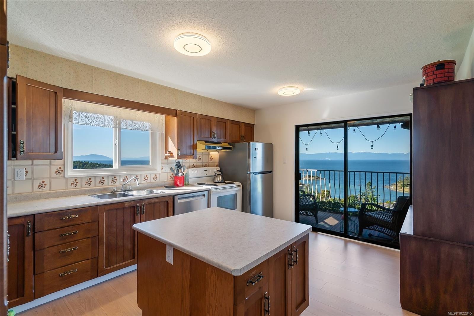 3796 Sundown Dr, Nanaimo, BC