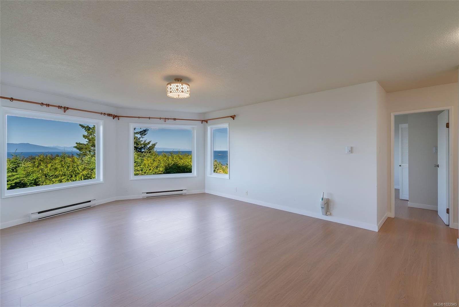 3796 Sundown Dr, Nanaimo, BC