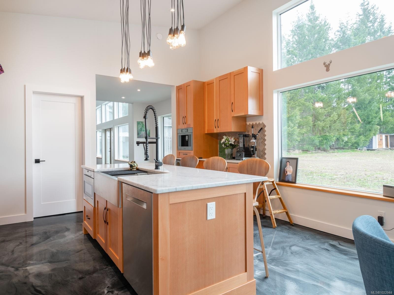 6415 Walker Rd, Port Alberni, BC