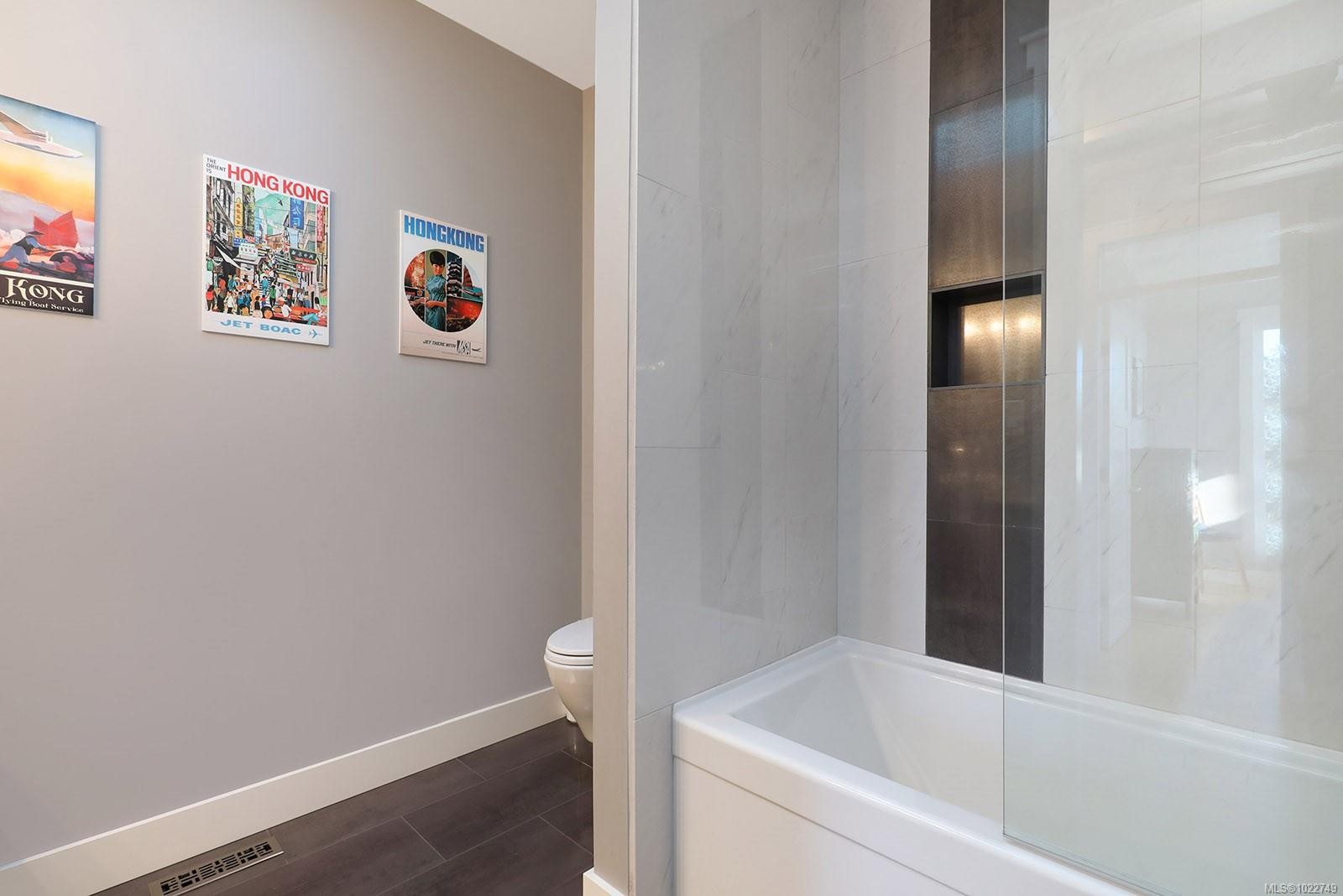 300 Connemara Rd, Comox, BC