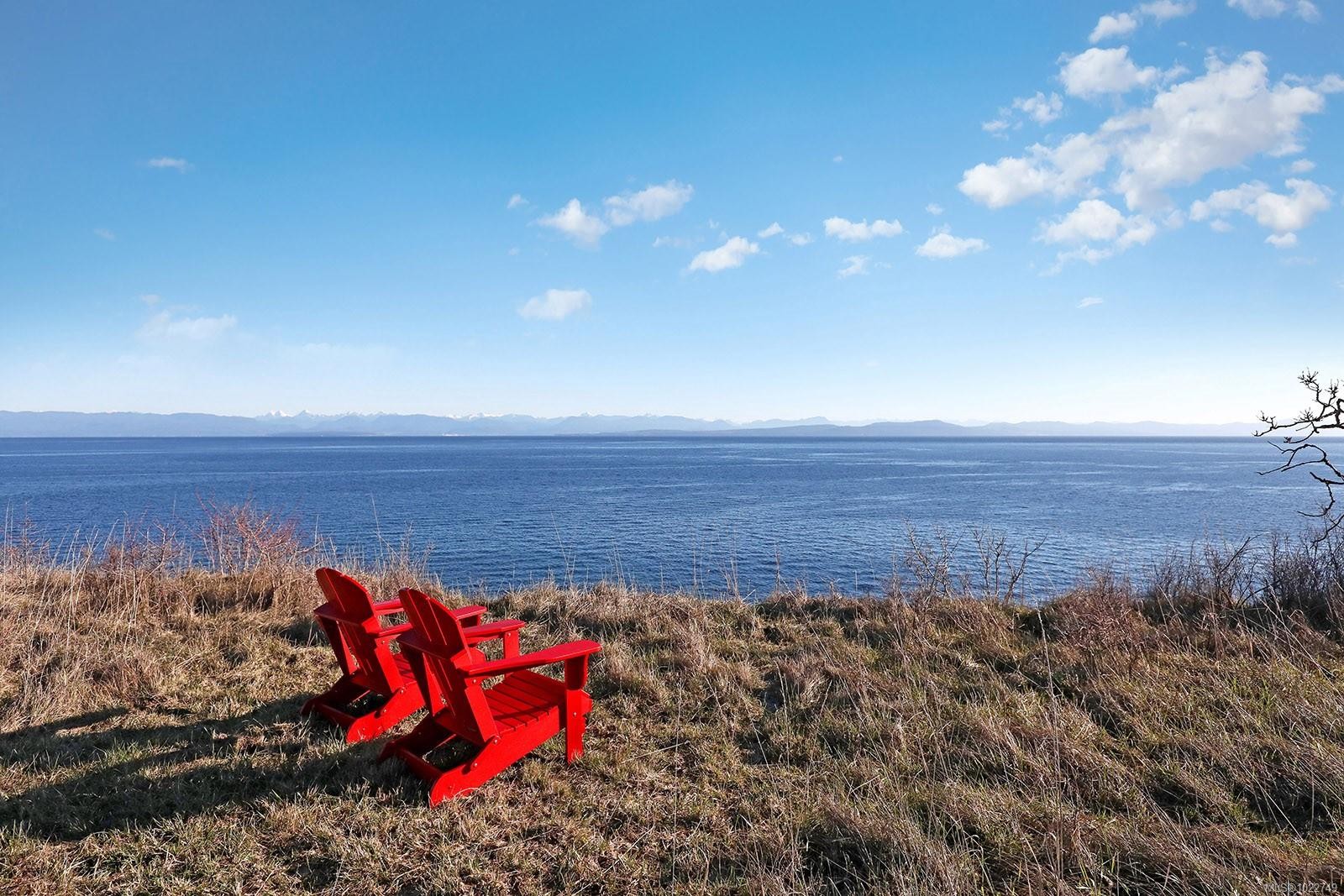 300 Connemara Rd, Comox, BC