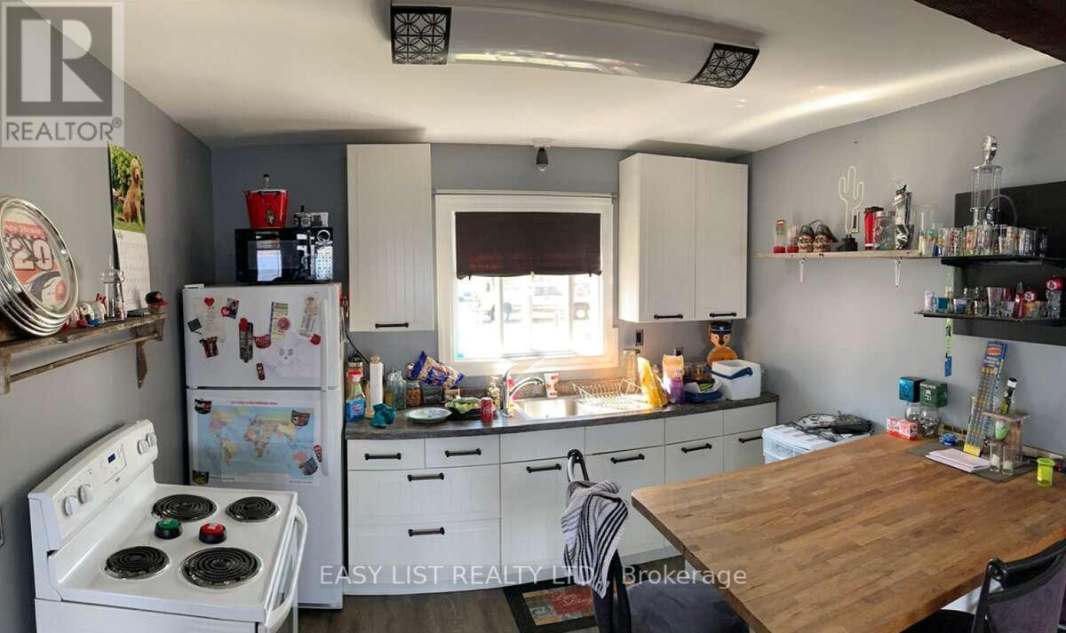 714 Bayview Drive, Ottawa, ON - Indoor Photo Showing Kitchen