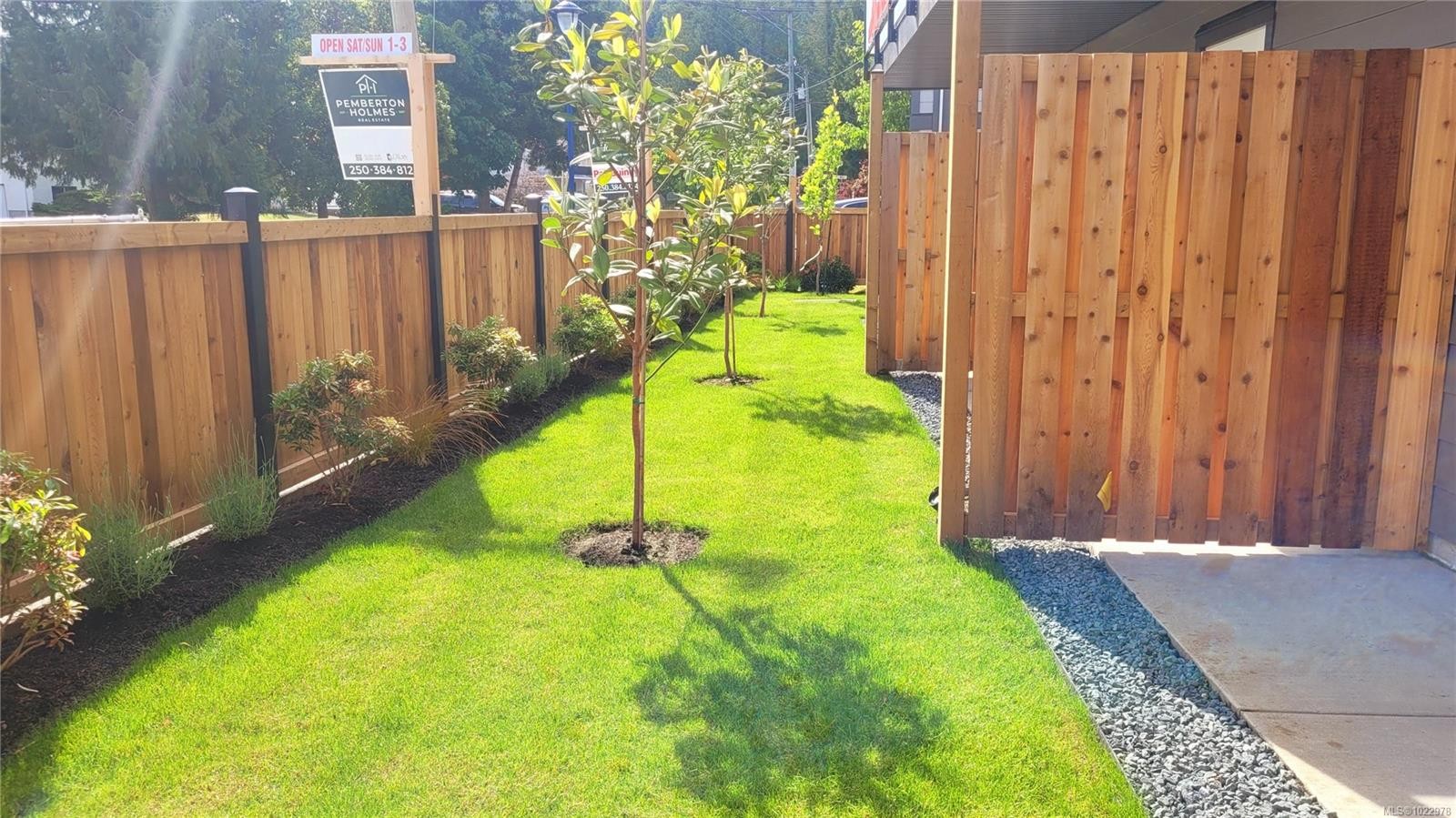 955 Snapdragon Crt, Langford, BC