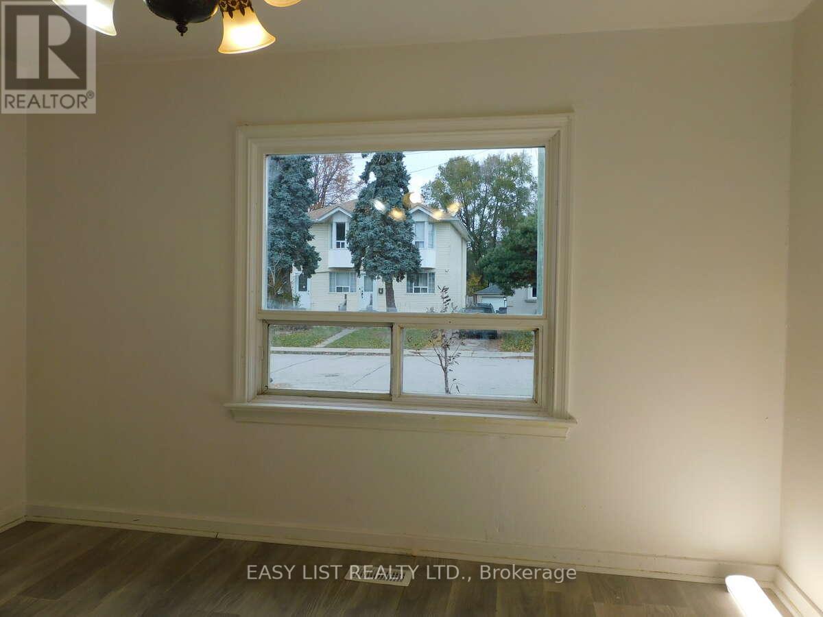 3 Ardell Avenue, Toronto, ON - Indoor Photo Showing Other Room
