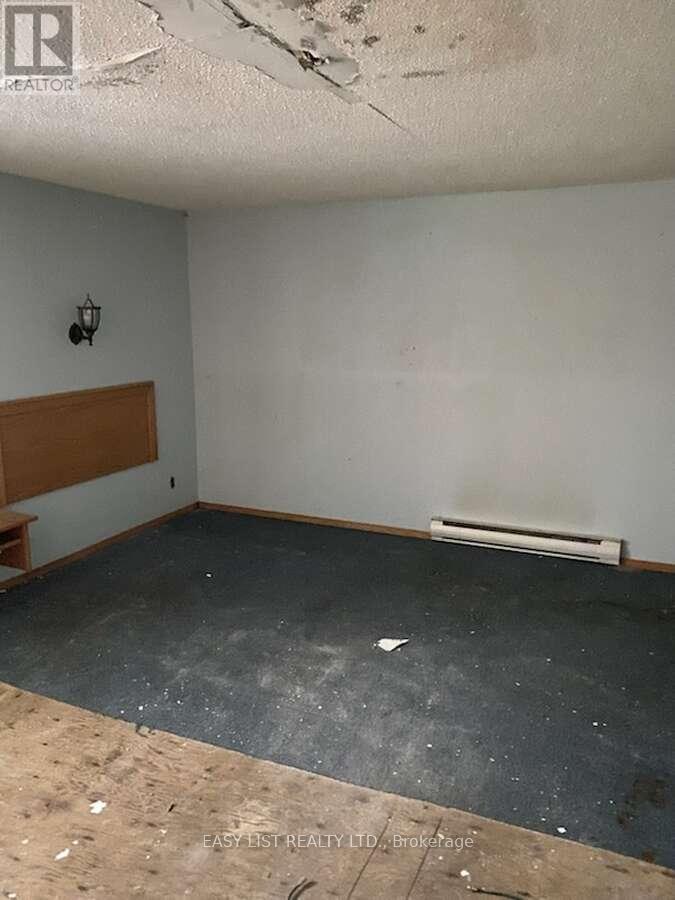 106 Quebec Street, Schreiber, ON